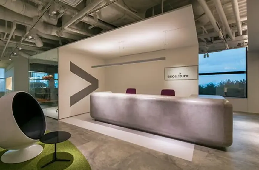 アクセンチュア福岡の受付